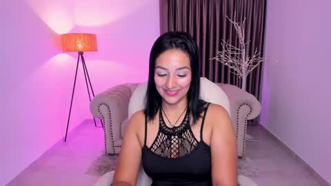 Snapshot of tanyaa_cox chatting on 12/29/24, 06:24 Tanya online show from 12/29/24, 06:24