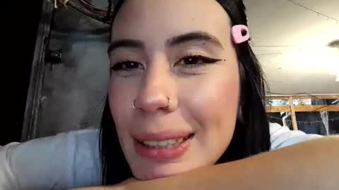 Snapshot of tara_joi chatting on 12/05/24, 06:33 Tara online show from 12/05/24, 06:33