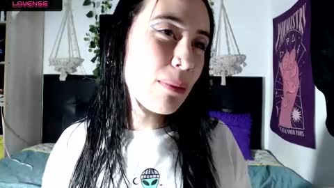 Snapshot of tara_joi chatting on 12/19/24, 04:13 Tara online show from 12/19/24, 04:13