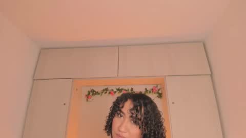  T A R A  online show from 10/10/25, 04:22