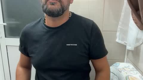 tarkan198 online show from 09/25/25, 04:21