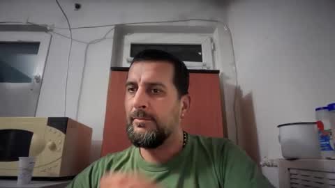 tarkan198 online show from 10/23/25, 06:39