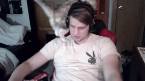 tarus333 online show from 11/25/25, 05:18