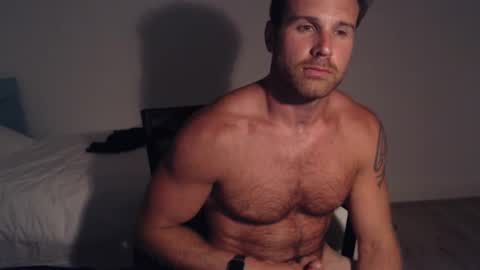 Snapshot of tarzan_thejungleboy chatting on 01/08/25, 08:18 Tarzan online show from 01/08/25, 08:18