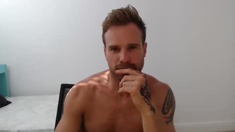 Snapshot of tarzan_thejungleboy chatting on 03/03/25, 06:04 Tarzan online show from 03/03/25, 06:04