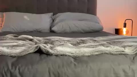 Snapshot of tarzan_thejungleboy chatting on 10/22/25, 01:33 Tarzan online show from 10/22/25, 01:33