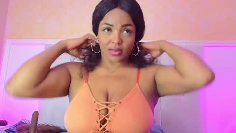 Snapshot of tashadex chatting on 12/19/24, 05:29 Tasha online show from 12/19/24, 05:29