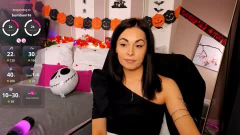 Tasha online show from 10/21/25, 08:53