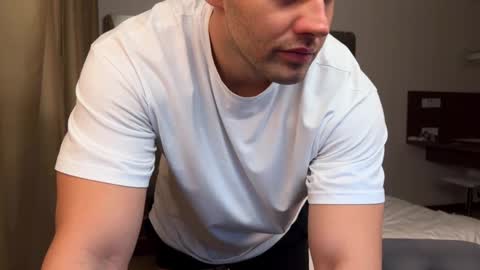 My shows 2100500 UTC3 online show from 09/12/25, 08:09