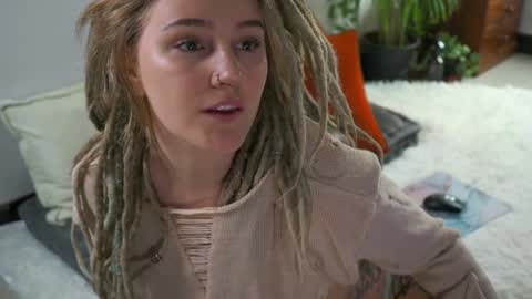 RHEA  pronanciation like Reya   online show from 12/24/24, 07:39