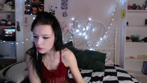 Snapshot of tata_goth chatting on 02/11/25, 10:37 Tata online show from 02/11/25, 10:37
