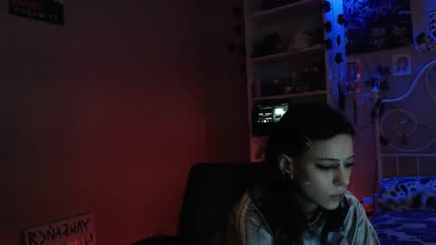 Snapshot of tata_goth chatting on 02/26/25, 10:42 Tata online show from 02/26/25, 10:42