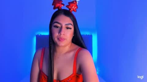 Snapshot of tatiana_2000 chatting on 12/22/24, 03:00 Tatiana online show from 12/22/24, 03:00