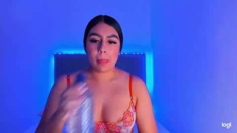 Snapshot of tatiana_2000 chatting on 12/31/24, 05:40 Tatiana online show from 12/31/24, 05:40