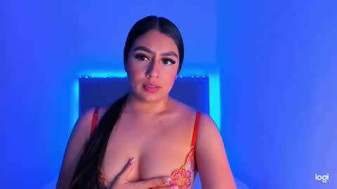 Snapshot of tatiana_2000 chatting on 01/09/25, 01:18 Tatiana online show from 01/09/25, 01:18