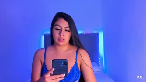 Snapshot of tatiana_2000 chatting on 03/10/25, 11:27 Tatiana online show from 03/10/25, 11:27