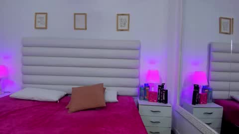 tatiana_arboleda online show from 10/20/25, 11:21