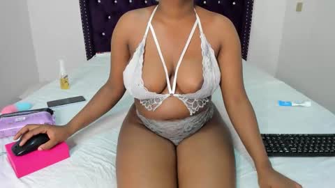 Snapshot of tatiana_storm chatting on 10/27/25, 10:36 tatiana_storm online show from 10/27/25, 10:36