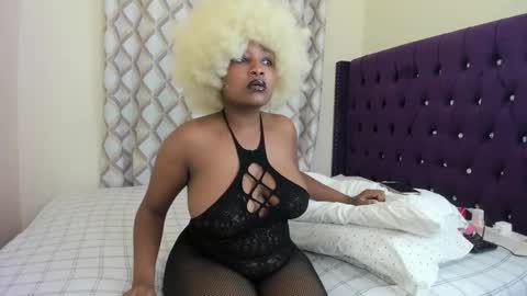 Snapshot of tatiana_storm chatting on 11/19/25, 09:15 tatiana_storm online show from 11/19/25, 09:15