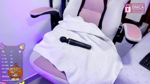 i am tatiana  online show from 10/30/25, 05:46