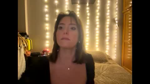 Snapshot of tatieli chatting on 09/27/25, 02:27 Tatieli online show from 09/27/25, 02:27