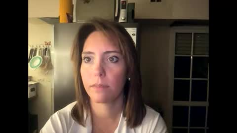Snapshot of tatieli chatting on 10/08/25, 02:42 Tatieli online show from 10/08/25, 02:42