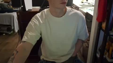 Tatted boy online show from 11/23/25, 06:13