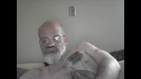 Snapshot of tattedpanther chatting on 09/27/25, 04:23 tattedpanther online show from 09/27/25, 04:23