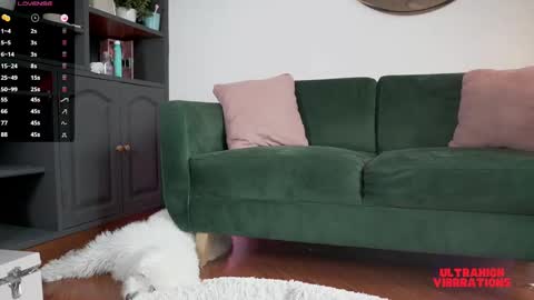 Nathalie Hardy  online show from 12/12/24, 08:21