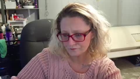 Snapshot of tattooeddirtyteacher chatting on 02/07/25, 07:17 Lisa Lovely online show from 02/07/25, 07:17