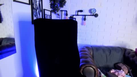 Snapshot of tattybunny chatting on 12/02/24, 07:05 Tatty online show from 12/02/24, 07:05