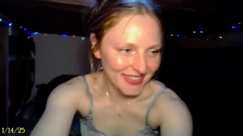 Snapshot of tatum__kahlo chatting on 01/14/25, 09:41 TATUM  ALL MY LINKS  online show from 01/14/25, 09:41