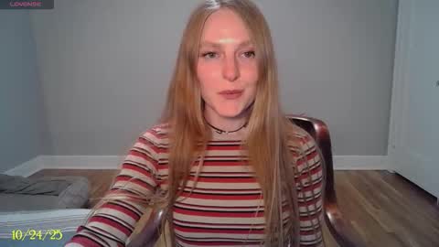 Snapshot of tatum__kahlo chatting on 10/25/25, 01:13 TATUM  ALL MY LINKS  online show from 10/25/25, 01:13