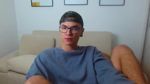 Snapshot of taurus4k chatting on 01/25/25, 02:04 taurus4k online show from 01/25/25, 02:04