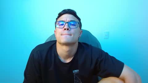 Snapshot of taurus4k chatting on 02/13/25, 12:24 taurus4k online show from 02/13/25, 12:24