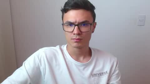 Snapshot of taurus4k chatting on 02/26/25, 12:05 taurus4k online show from 02/26/25, 12:05