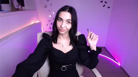 Tayla online show from 10/28/25, 07:23