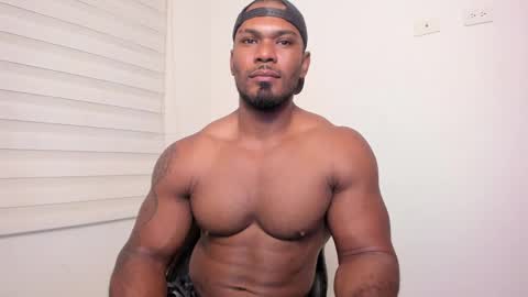 Snapshot of tayler_waka chatting on 01/22/25, 12:48 Tyler online show from 01/22/25, 12:48