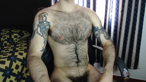 Snapshot of taylor__06 chatting on 10/11/25, 07:01 Taylor online show from 10/11/25, 07:01