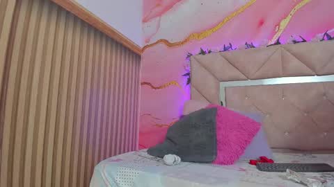 Oriana online show from 11/20/25, 10:59