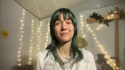 Snapshot of taylorarif chatting on 11/15/25, 02:02 Kate online show from 11/15/25, 02:02