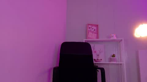 TAYLOR  online show from 11/21/25, 11:31