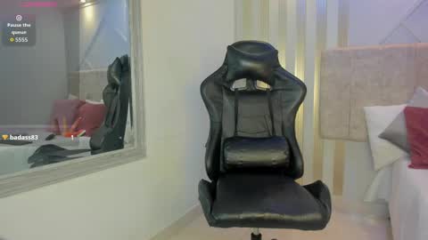Snapshot of tayra_pradit chatting on 09/08/25, 08:19 tayra online show from 09/08/25, 08:19