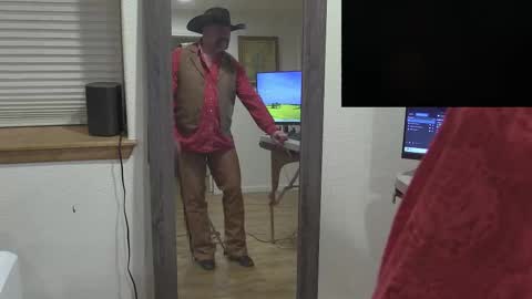 Snapshot of tc_fireman chatting on 10/09/25, 01:14 tc_fireman online show from 10/09/25, 01:14