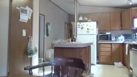 Snapshot of teak4u chatting on 10/29/25, 04:42 Teak online show from 10/29/25, 04:42