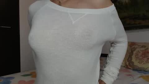 Snapshot of teasexpert4444 chatting on 02/27/25, 02:21 ALICIA--- online show from 02/27/25, 02:21