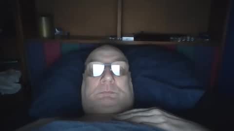 Mark online show from 09/26/25, 07:23