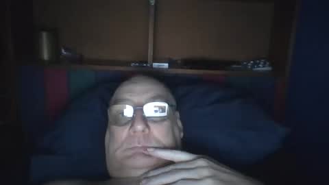 Mark online show from 10/06/25, 07:06