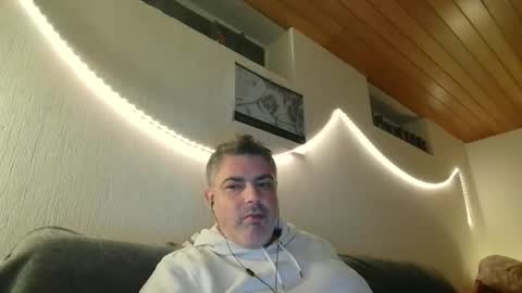 Snapshot of teeforyou chatting on 12/14/24, 09:45 Peter online show from 12/14/24, 09:45