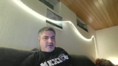 Snapshot of teeforyou chatting on 12/27/24, 04:58 Peter online show from 12/27/24, 04:58